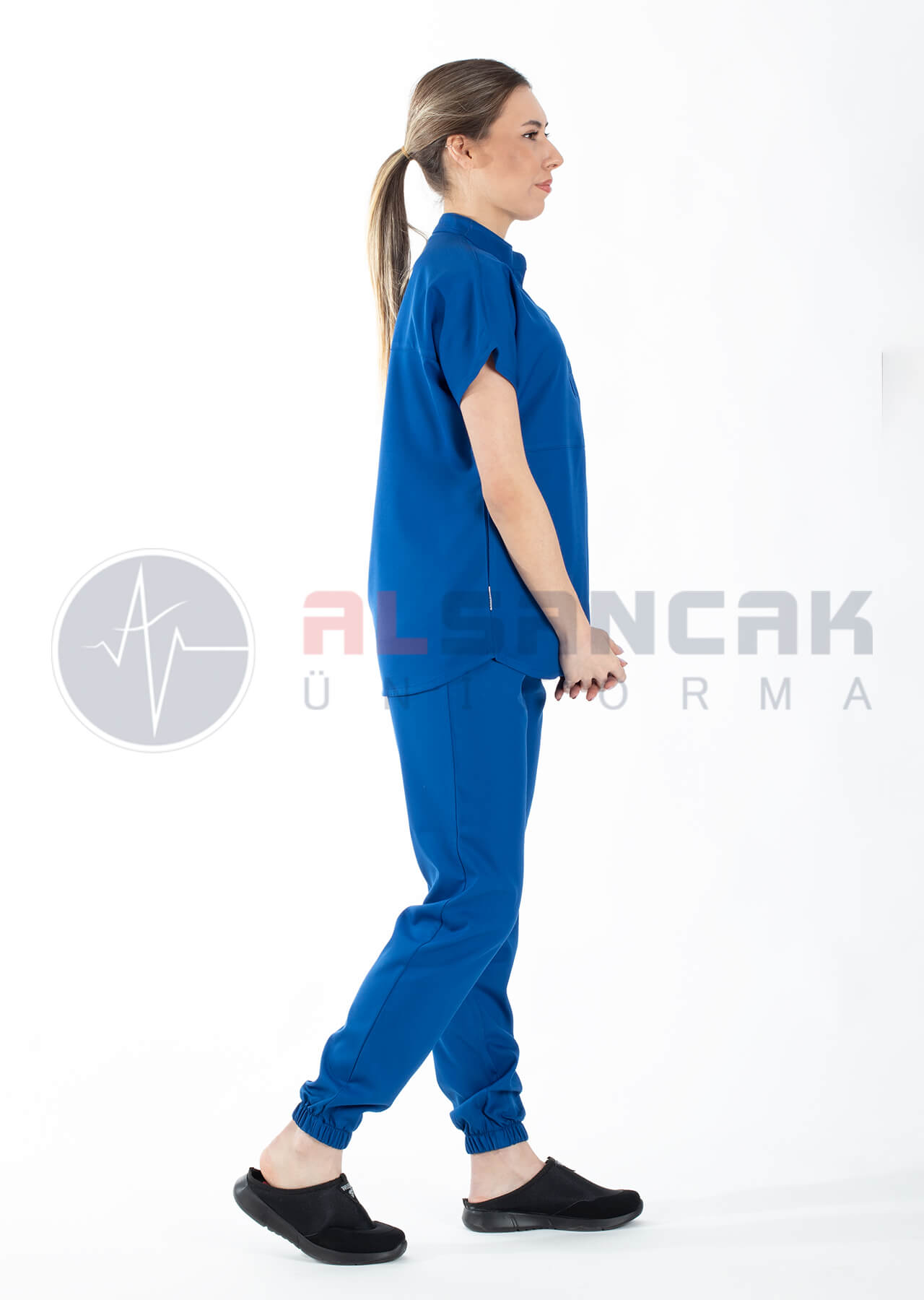 Snap Model Saks Mavi Likralı Doktor ve Hemşire Forması Takımı Snap Model Saks Mavi Likralı Doktor ve Hemşire Forması Takımı